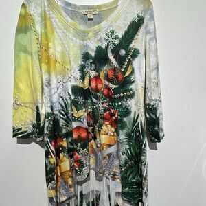 One World Women's Multicolor V-Neck Christmas‎ Print Stretch T-Shirt Medium